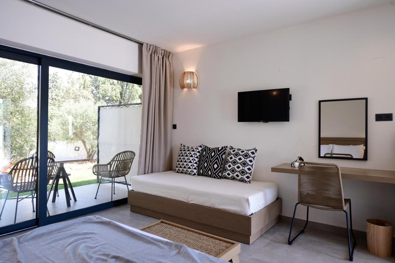 Hotel Elies Aesthetic Living Nea Iraklitsa Esterno foto