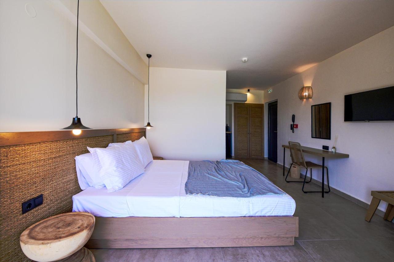 Hotel Elies Aesthetic Living Nea Iraklitsa Esterno foto