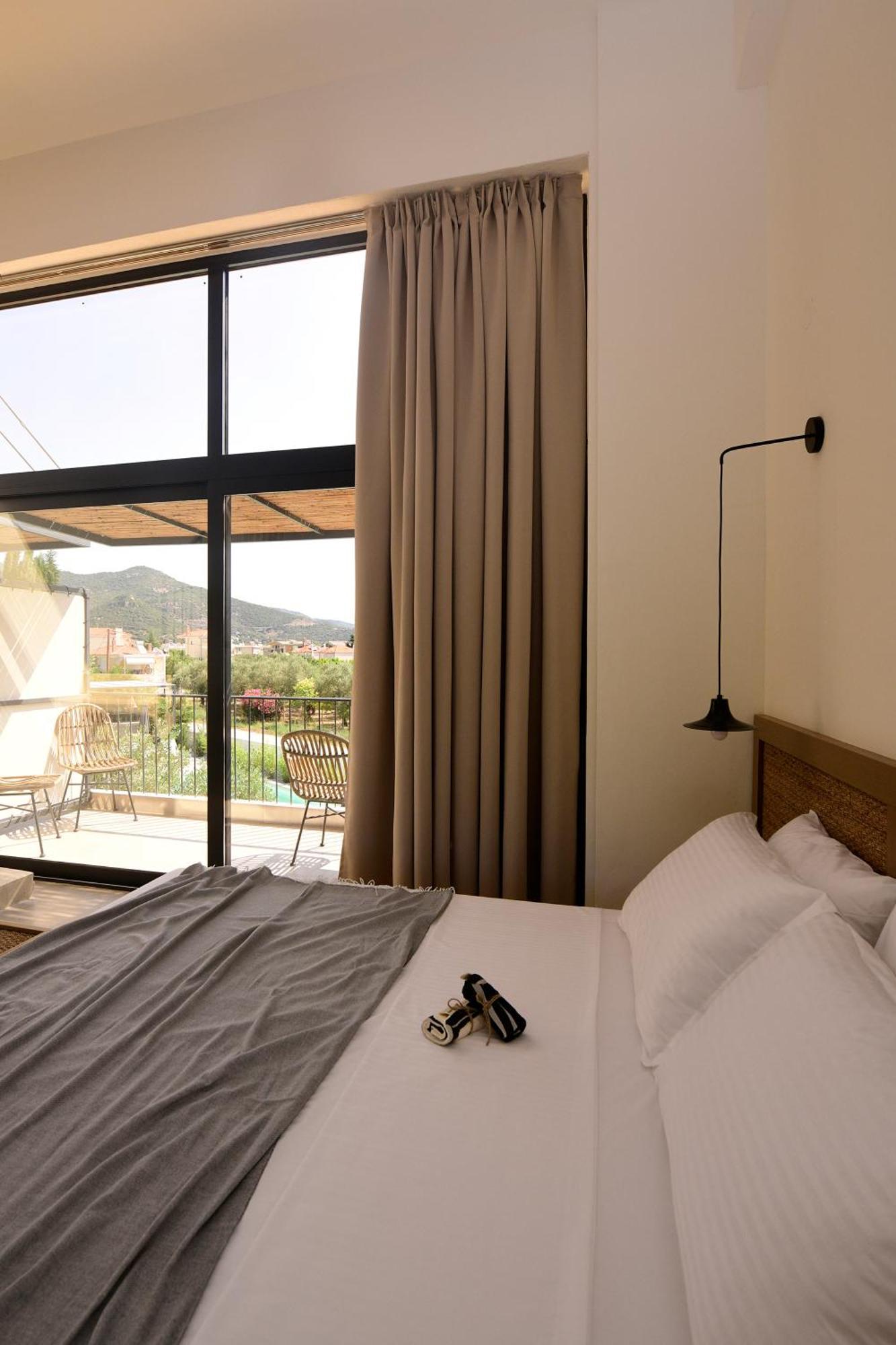 Hotel Elies Aesthetic Living Nea Iraklitsa Esterno foto